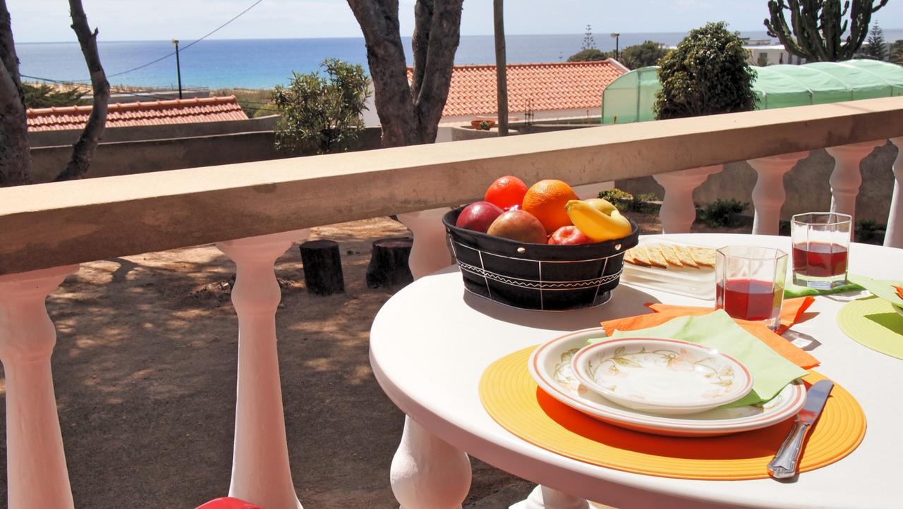 Ourmadeira - Villa Mary, Informal, Close To The Beach Porto Santo Exterior foto